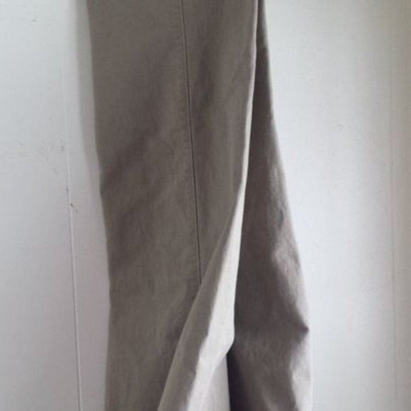 Men's Dockers signature Khaki pants 48"waist by 34" length - Picture 4 of 7
